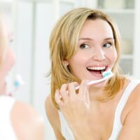 Você sabe como escovar os dentes de forma correta?